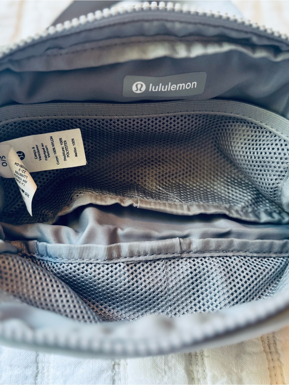 lululemon athletica Gray Crossbody Belt Bag - Picture 3 of 3